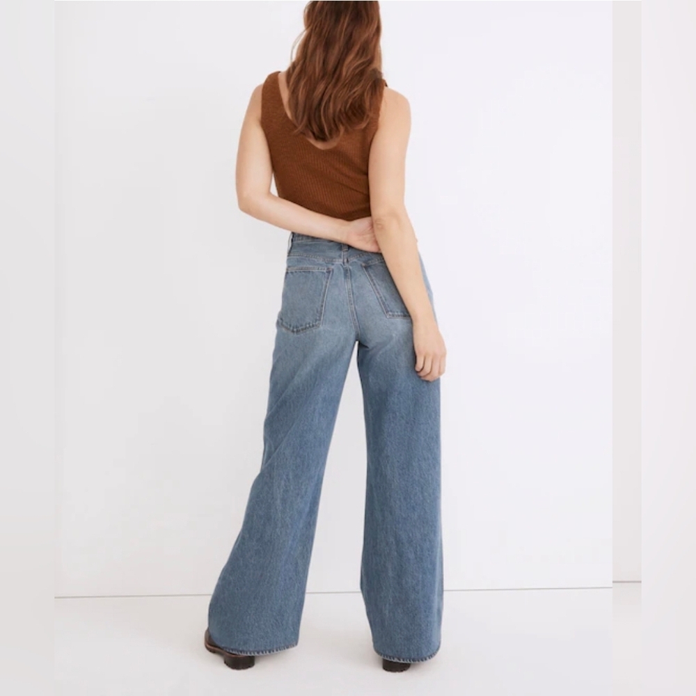 Madewell Women's Superwide Leg Jeans In Amcliffe Wash Knee Rip Edition Size 30 - Picture 4 of 15